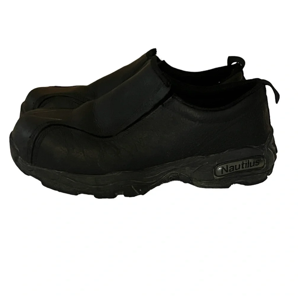 Nautilus Black Safety Steel Toe Shoes Sz 10M